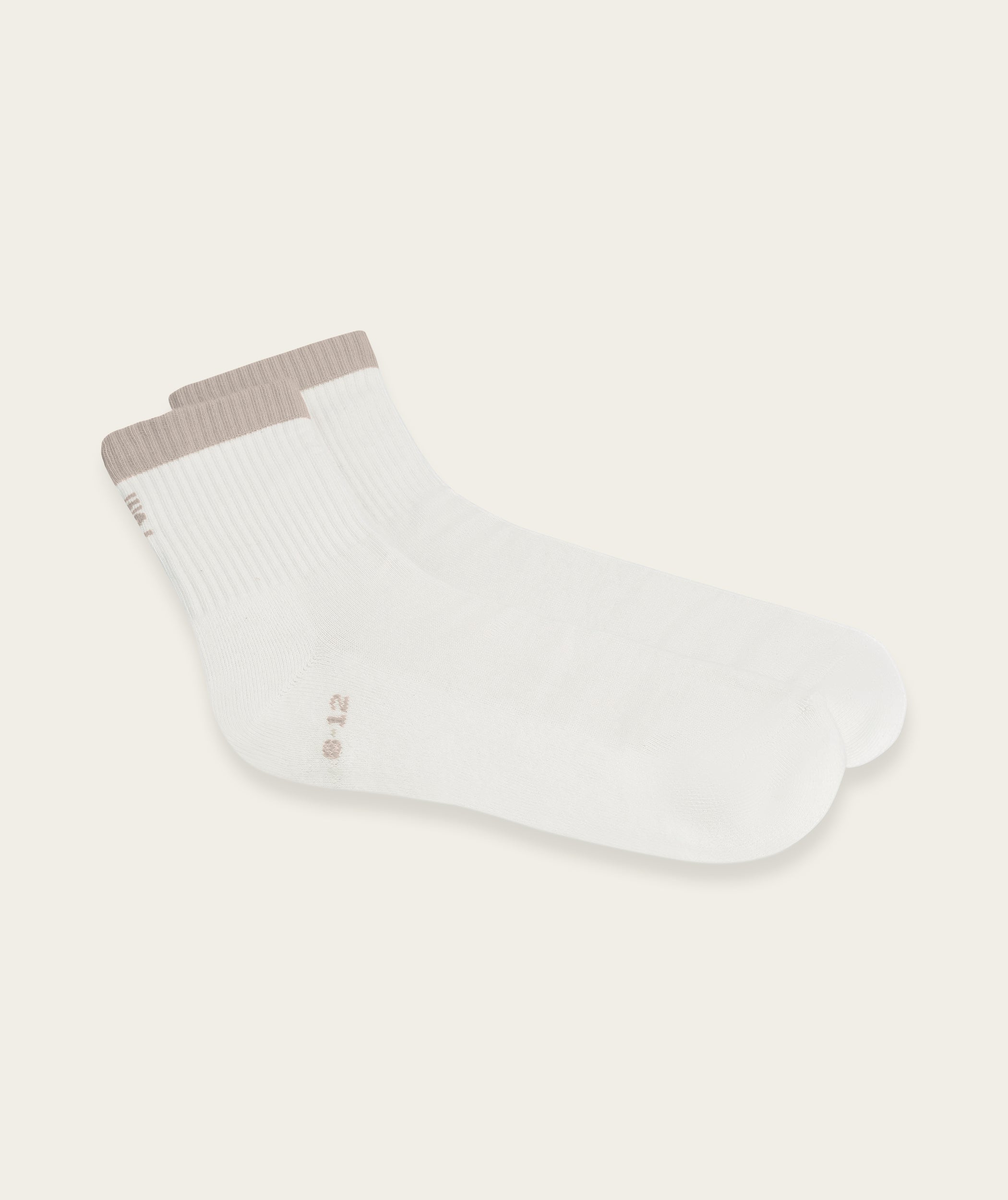 Socks Active - Optic White/ Light Grey FOM (Size 8-12)