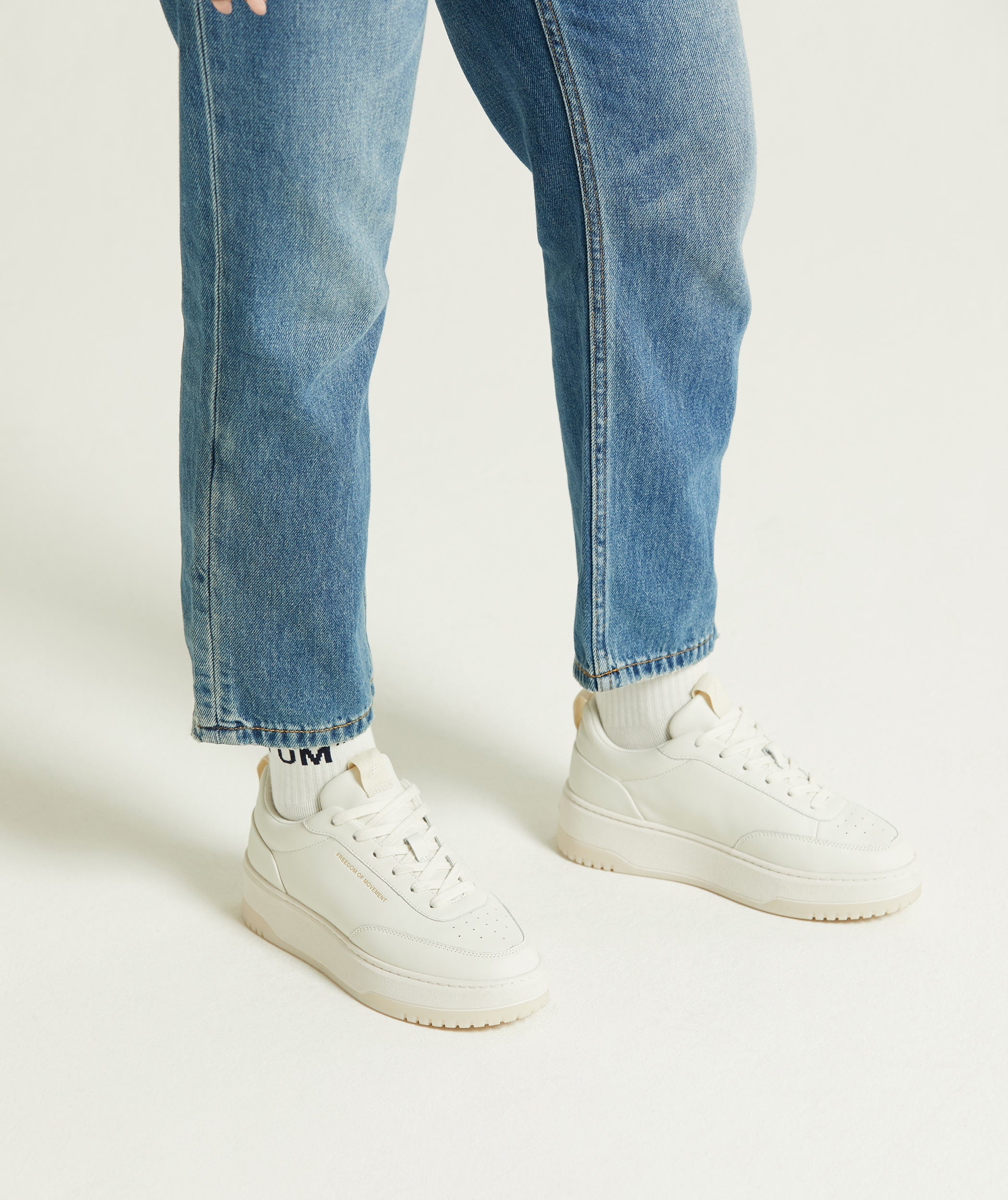 FOM Platform 1.0 - White