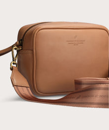 FOM Block Betty Nude