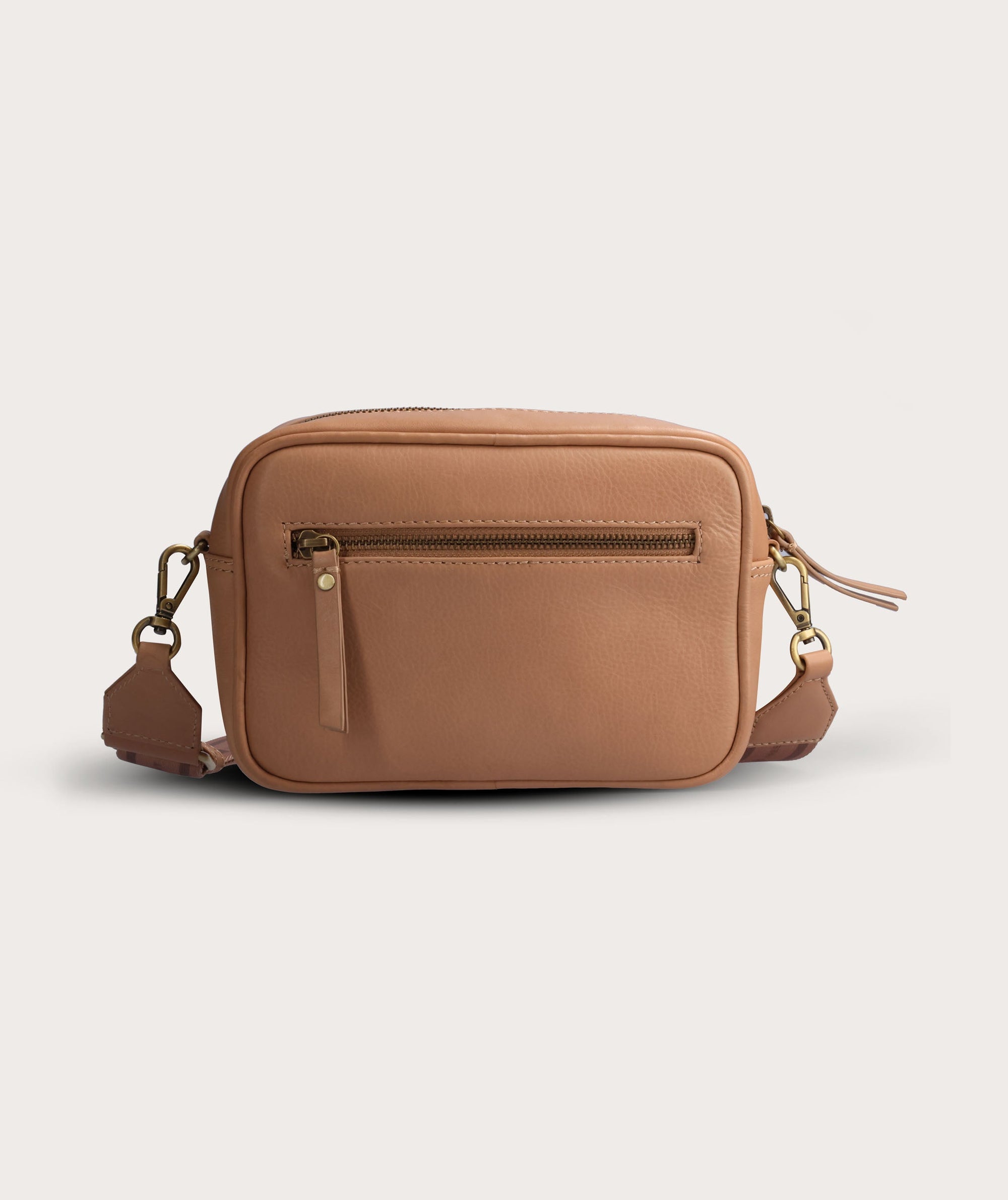 FOM Block Betty Nude