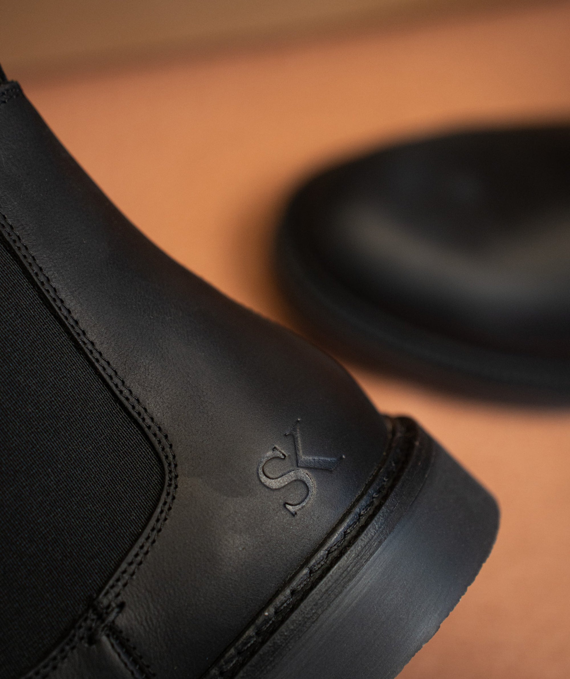 Mens Kolisi Chelsea Boot - Black