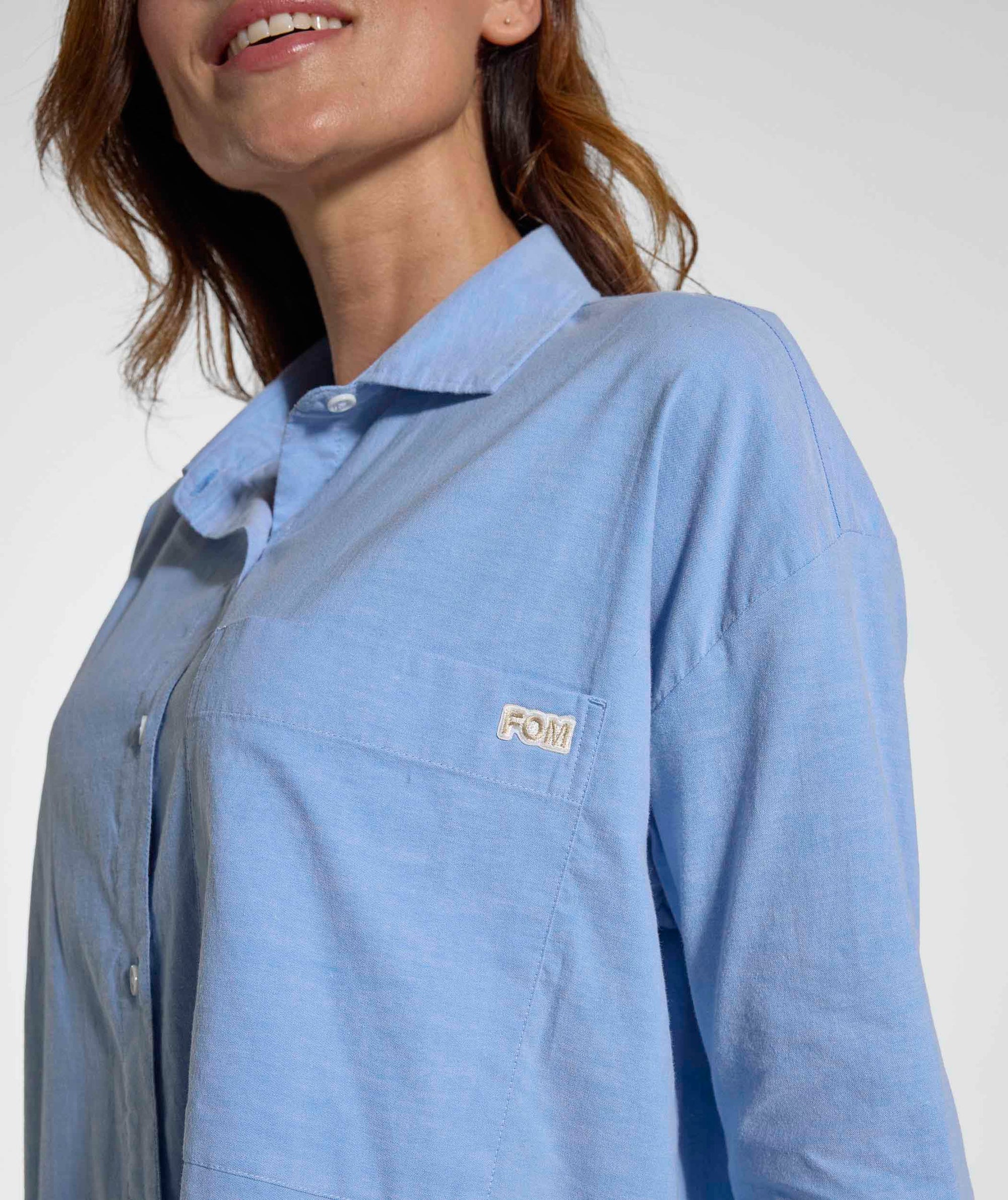 Ladies Chambray Pocket Shirt - Light Wash