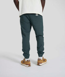 Mens FreeMotion Jogger - Green