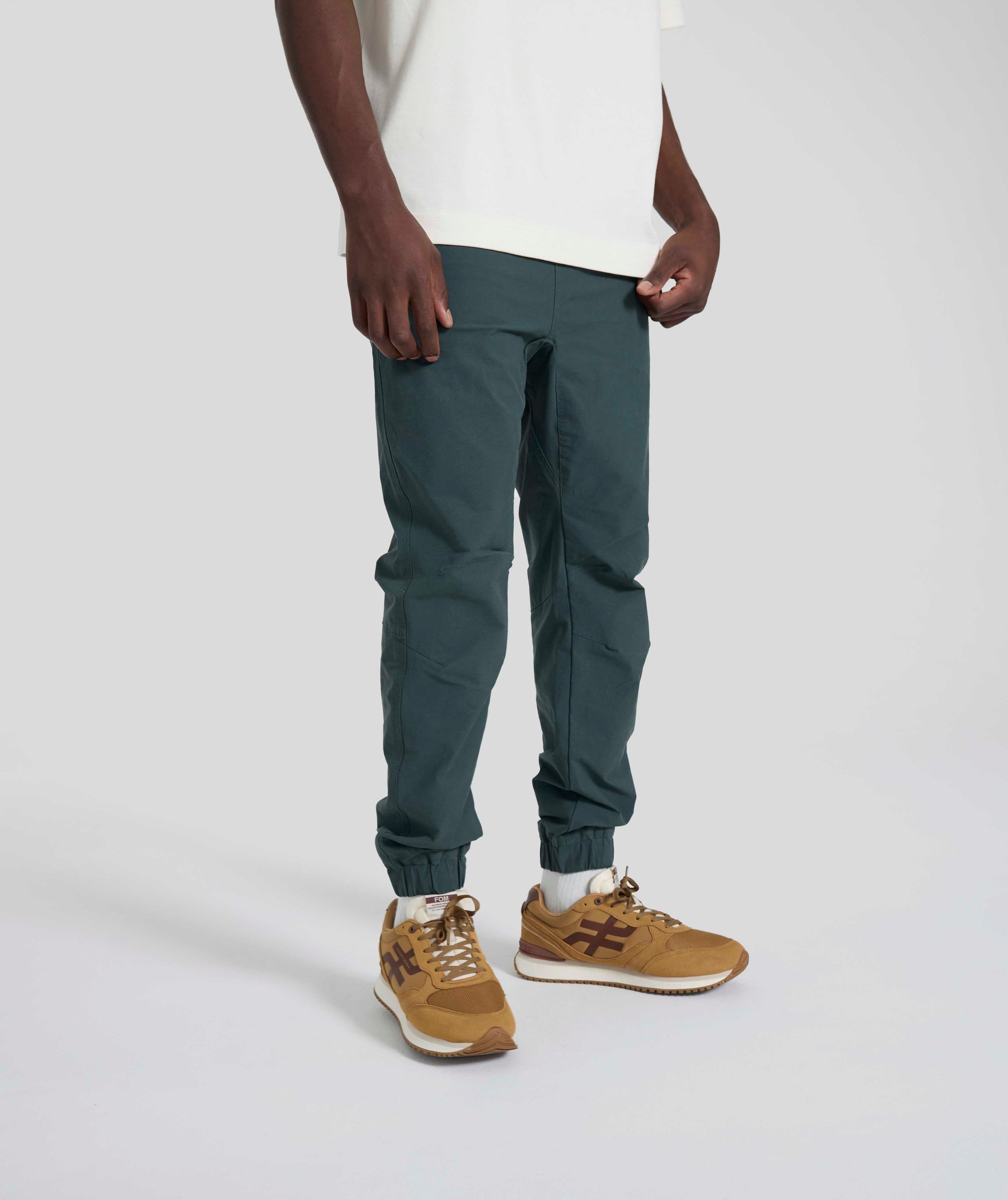 Mens FreeMotion Jogger - Green