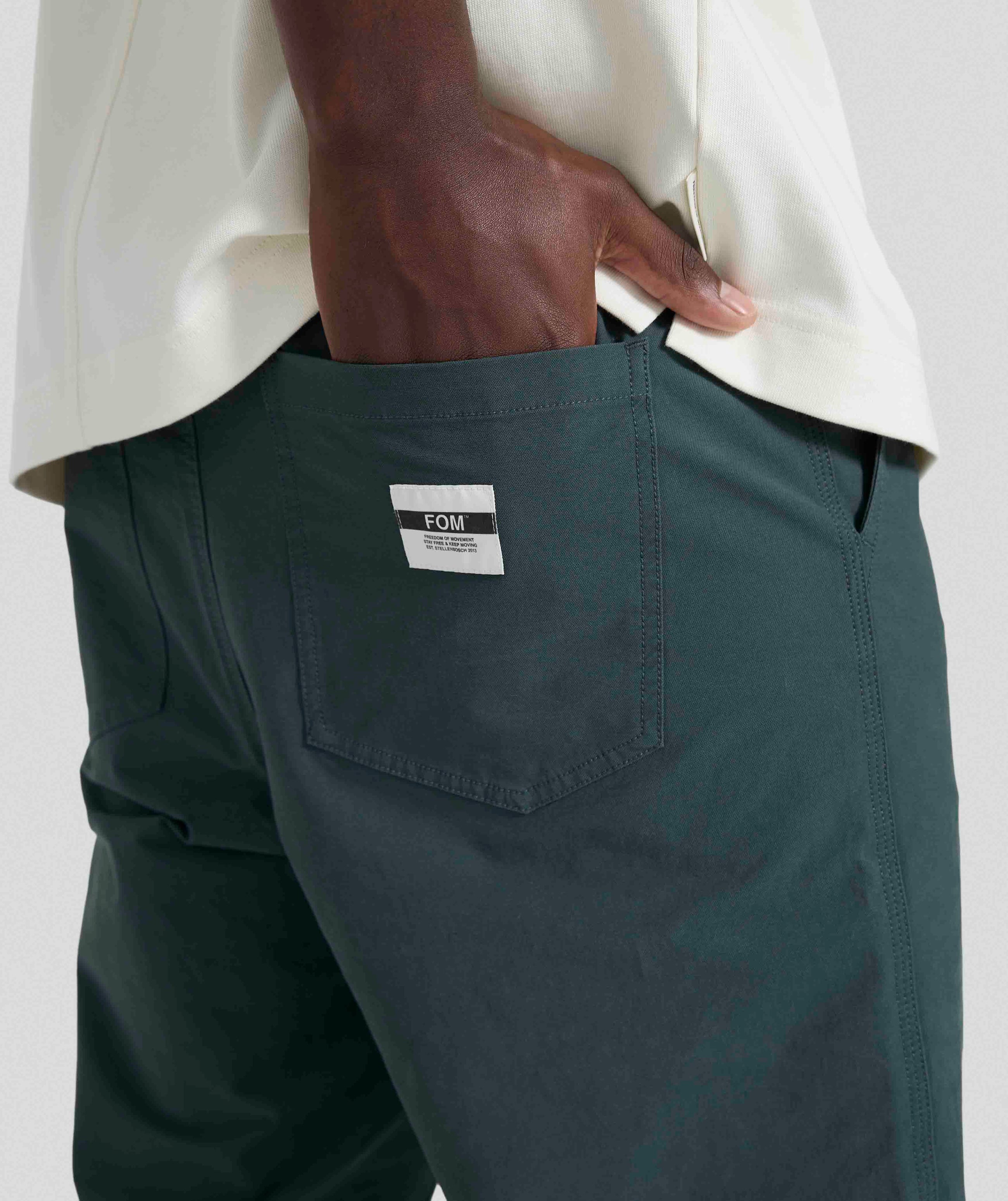Mens FreeMotion Jogger - Green